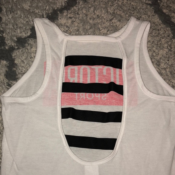 NWOT Victorias Secret Workout Tank - Picture 3 of 4